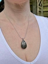 Load image into Gallery viewer, Pink Flash Labradorite Pendant
