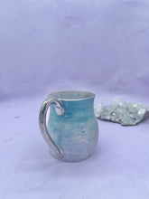 Load image into Gallery viewer, Handmade Ombre Vine Mug
