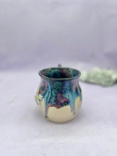Load image into Gallery viewer, Ceramic Daisy Moon Mug
