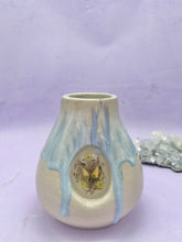 Load image into Gallery viewer, handmade resin floral vase
