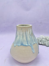 Load image into Gallery viewer, handmade ceramic flower vase
