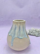 Load image into Gallery viewer, small ceramic dired flower vase
